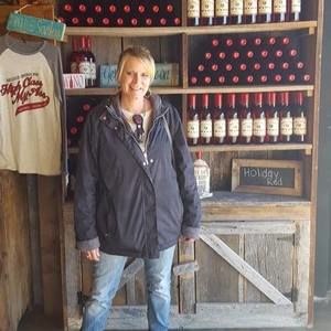 Meet your Posher, Lori